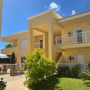 2 Bedrooms Vale Parra Praia Da Galé In A Privat Condomínio Guia (Faro)